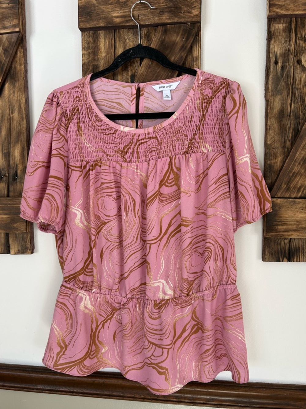 Nine West Pink Gold Swirl Blouse Smock Short Sleeves Business Casual XL